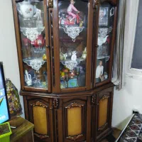 بوفه چوبی کاملا سالم