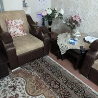 مبل هفت نفره بدنه چوب|مبلمان خانگی و میز عسلی|شاهین‌شهر, شهرک هشت بهشت|دیوار