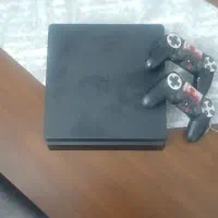 ps4 اسلیم ۵۰۰ گیگ دو دسته درحد خیلی نو