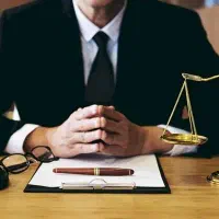 وکیل مجرب و متخصص|خدمات مالی، حسابداری، بیمه|قم, بکایی|دیوار