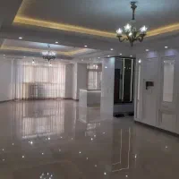 135 متر ، تاپ لوکیشن ، فول امکانات ، کلید نخورده