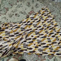 تعدادی لباس و ساحلی در حد نو