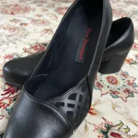 کفش زنانه پاشنه دار طبی