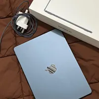 مک بوک ۲۰۲۴ ایر m3 در حدنو با جعبه و شارژ اصلی