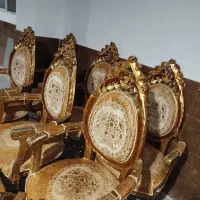 مبل نیمه سلطنتی