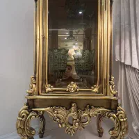 بوفه کنار سالنی چوبی