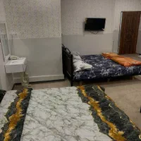 سوییت شماره ۲۰۲ ارگ با پارکینگ اختصاصی ۵۰ قدمی حرم|اجارهٔ کوتاهمدت آپارتمان و سوئیت|قم, ارم|دیوار