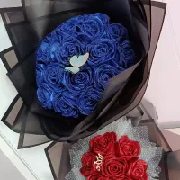 گل رز روبانی