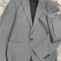 کت و شلوار اسپرت جوان و حرفه ای