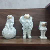 مجسمه فضانورد