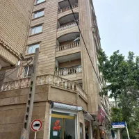 آپارتمان ۱۹۰ متری