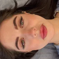 اکستنشن و لیفت مژه و ابرو
