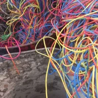 خریدوفروش آهن وفلزات رنگی  وانواع کابل وسیم|عمده‌فروشی|تهران, اتحاد|دیوار