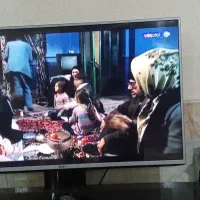 تلویزیون ۴۳ اینج|تلویزیون و پروژکتور|بروجرد, |دیوار