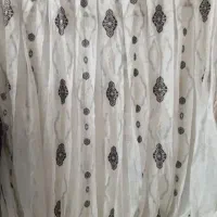 پرده و کنار پرده و کتیبه