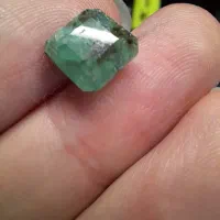 نگین زمرد پنجشیر