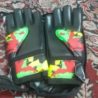 دستکش دروازبانی یک بار استفاده شده|تجهیزات ورزشی|جهرم, |دیوار