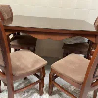 ناهارخوری ۴ نفره کاملا سالم