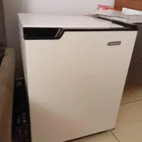 یخجال ایستکول