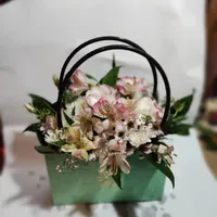 دسته گل و باکس گل مصنوعی و طبیعی با ارسال|گل و گیاه طبیعی|تهران, نواب|دیوار