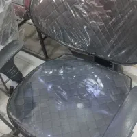 صندلی آرایشگاه  صفر دو روز کار کردهـ تمیز
