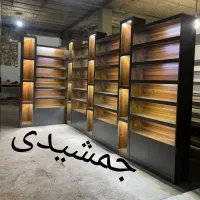 دکورمغازه ویترین مغازه پیشخوان دکورنمایشگاهی میز