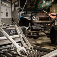 تعمیرات ماشین های ایرانی و خارجی