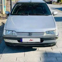 پژو 405 نقره‌ای