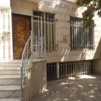 واحد85متری-با-حیاط