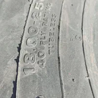 فروش تعدادی لاستیک لیفتراک کانتینر سایز 18*25