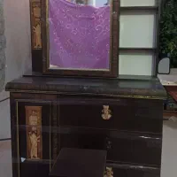 میزآرایش وآینه