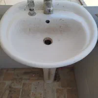 روشویی  پایه دار سرویس بهداشتی