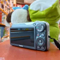 دوربین عکاسی Canon اصلی ژاپن در حد تمیز و سالم|دوربین عکاسی و فیلم‌برداری|همدان, |دیوار