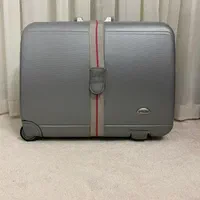 چمدان جادار نو