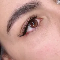 اکستنشن مژه با ماندگاری بالا و فرم طبیعی|خدمات آرایشگری و زیبایی|شاهین‌شهر, نسیم ۱|دیوار