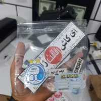 برچسبی با چسب قوی ضد آب