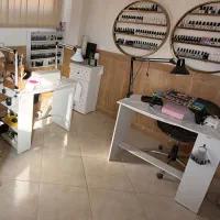 میز ناخن و ست پاف انتظار