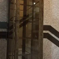 ویترین فرفورژه فلزی طرح هخامنشی