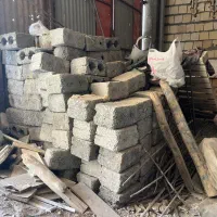 بلوک سیمانی تو پر