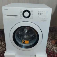 ماشین لباس شویی کاملا نو، به برق هم زده نشده