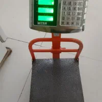 ترازو دیجیتال 150کیلویی