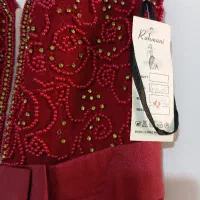 لباس مجلسی|لباس|رباط‌کریم, رباط‌کریم|دیوار