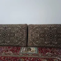 یک جفت پشتی نو و سالم و زیبا