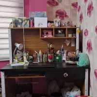 میز تحریر و میز آرایش