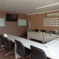 اتاق جلسات مجهز  مناسب سمینار، کارگاه و جلسات