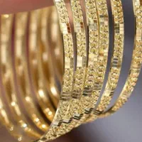 مقداری طلا به قیمت تابلو بعلاوه یک درصد