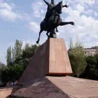 به چند نفر بنانیاز مندیم