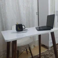 صندلی و میز تحریر