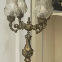 شمعدان برنجی سنگین|چراغ خواب و آباژور|هشتگرد, شهرک ولیعصر (مصلی)|دیوار