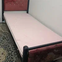 تخت با خوشخواب